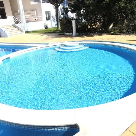 Апартаменты Confortavel E Espacoso *