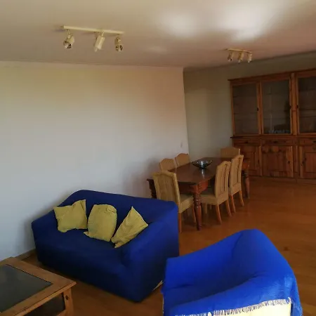 Confortavel E Espacoso Алвор